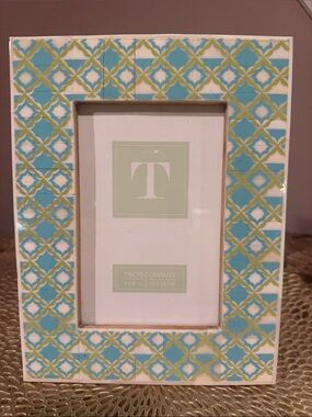 Two’s Company Mosaic Tile 4”x 6” Picture Frame